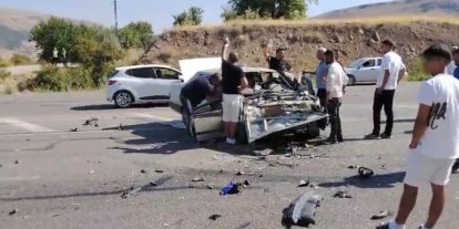 Malatya’da iki araç kafa kafaya çarpıştı: 2 yaralı