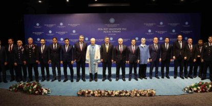 Cevdet Yılmaz: "Sosyal medya aslında asosyal medya"