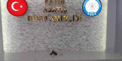 Fatih’te iş yerinin fotoğraflarını çekip, saldırı hazırlığı yapan 2 şüpheli yakalandı