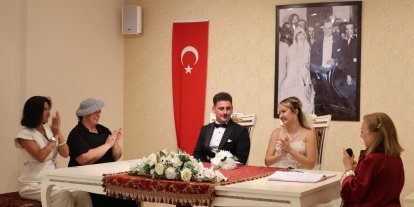 Turgutreis’te nikah hizmetlerine yoğun ilgi