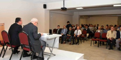 Bilecik Müftülüğü görevinden alınan Dilek, imam hatiplerle vedalaştı