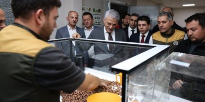 Vali Makas Çilimli’de TMO fındık alım merkezini inceledi