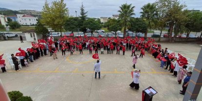 Samsun’da özel öğrencilerden İlköğretim Haftası’na renkli kutlama
