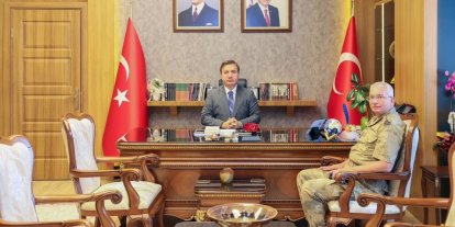 Erzincan Valisi Aydoğdu, İl Jandarma Komutanı Altundarak’ı kabul etti