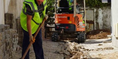 Menteşe’de fosseptik kokusuna karşı altyapı çalışması