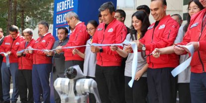 Bakan Kacır ve Bayraktar, Milli Teknoloji Atölyesi açılışına katıldı