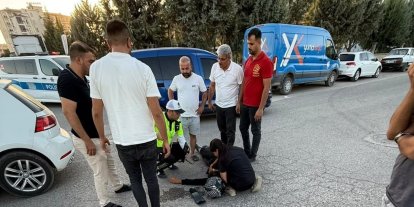 Motosiklet ile otomobil çarpıştı: 1 yaralı