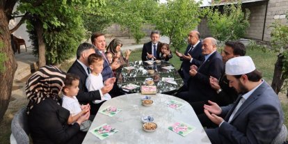 Bakan Yumaklı, şehit Jandarma Er Yakup Koç’un ailesini ziyaret etti
