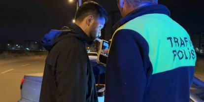 ‘Dur’ ihtarına uymayan alkollü sürücüden ‘kaçmayın’ tavsiyesi: 250 bin TL ceza yazıldı