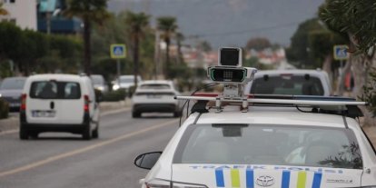 Hızlı sürücüler radara yakalandı