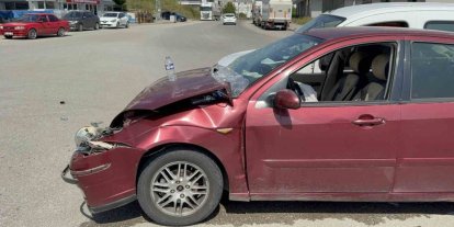Samsun’da otomobil ile hafif ticari araç çarpıştı: 2 yaralı