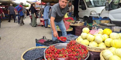 Sonbahar geldi ama pazar tezgahları yazdan kalma