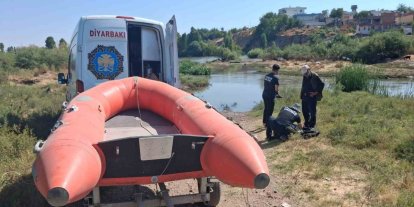 Dicle Nehrinde mahsur kalan 52 küçükbaş hayvan 3 gün sonra kurtarıldı