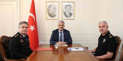 Düzce’de güvenlik ve asayiş toplantısı gerçekleştirildi