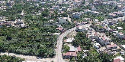 HBB’den Samandağ Sutaşı’nda 1,1 kilometrelik yolda beton asfalt çalışması