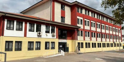 Büyükşehir’den 139 okula boya desteği