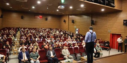 Hayati İnanç, Vezirköprü’de kitapseverlerle buluştu