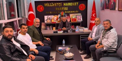 Kıbrıs’taki kazada yaralanan Akkaya ailesinden MHP’ye teşekkür ziyareti