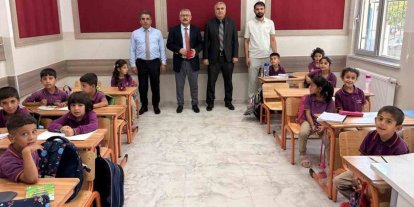 Depremde yıkılan Küçüklü İlkokulu yeni binasında eğitim-öğretime başladı