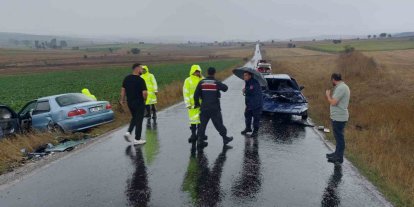Kastamonu’da iki otomobil çarpıştı: 2 yaralı