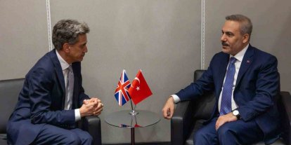 Bakan Fidan, İngiliz mevkidaşı Miliband ile görüştü