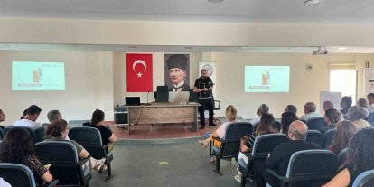 Okul yöneticilerine narkotik farkındalık eğitimi verildi