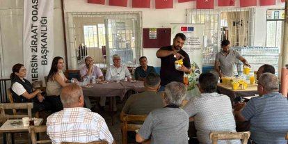 Mersin’de çiftçilere Akdeniz meyve sineğiyle mücadele eğitimi