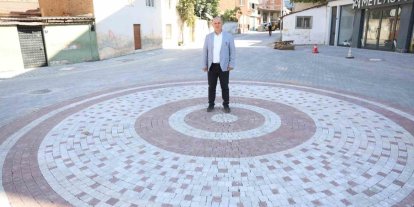 Başkan Kaya, İstiklal Mahallesi’nde çalışmaları yerinde inceledi