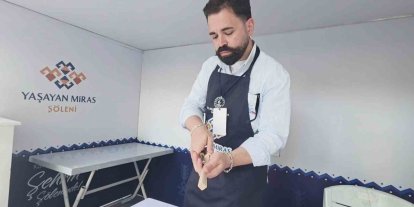 Ahşap kaşık oyma sanatçısı, geleneksel sanatı günümüz formlarıyla buluşturuyor