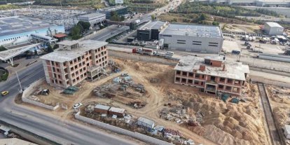 Çayırova’da inşa edilen meslek lisesinin kaba inşaatı tamamlandı