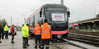 Samsun raylarında filo büyüyor: Üçüncü yeni tramvay da geldi