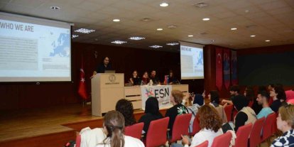 Anadolu Üniversitesinde "Gelen Değişim Öğrencileri İçin Oryantasyon Toplantısı" düzenlendi
