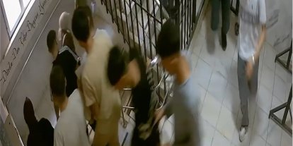 Siverek’te depremde yaşanan korku dolu anlar kamerada