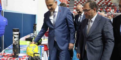 Ağrı’da 171 okula 15 milyon liralık spor malzemesi desteği