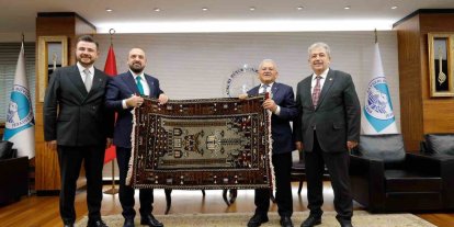 Başkan Büyükkılıç, AK Parti Genel Başkan Yardımcısı Faruk Acar’ı ağırladı