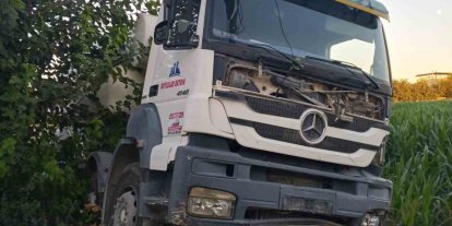 Kalp krizi geçiren beton mikserinin sürücüsü hastanede hayatını kaybetti