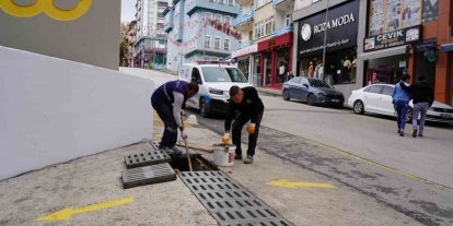 Yağışlar öncesinde mazgallarda temizlik çalışması yapıldı
