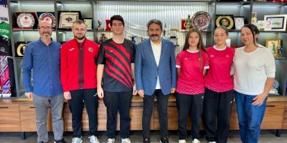 İşitme engelli milli badmintoncu Beren Su Ulus’tan Avrupa ikinciliği