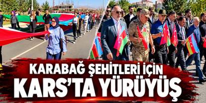 Kars’ta Karabağ Şehitleri İçin Anma Yürüyüşü Düzenlendi