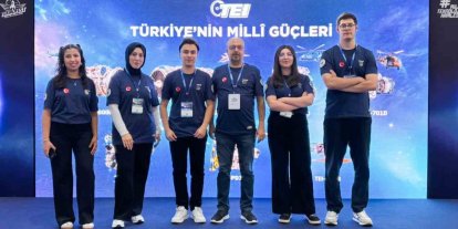 Selçuk Üniversitesi Kapsül Tulpar Takımı TEKNOFEST’te Türkiye üçüncüsü oldu