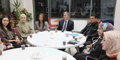 Maarif’in Kalbinde Kitap Sohbetleri’nin ilk buluşması Ağrı’da yapıldı