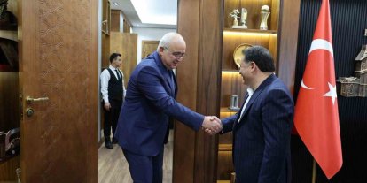 Vali Çiçek, GÖKTİM KartalAir Takımı Dünya Şampiyonlarını kabul etti