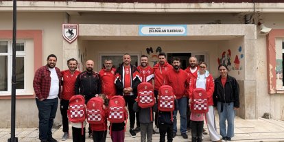 Kırsal mahalle okullarına çanta kampanyası