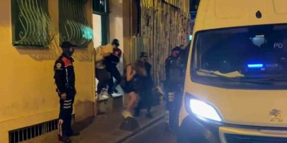 Beyoğlu’nda fuhuş pazarlığı havadan tespit edildi: 27 gözaltı
