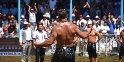 Balıkesir Büyükşehir pehlivanı Necip Al Başaltı güreşlerinde şampiyon oldu