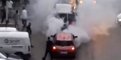 Trafiği tehlikeye atarak lastik yakan sürücüye ceza