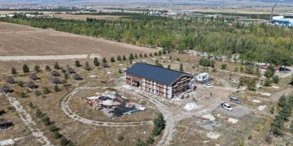 Atatürk üniversitesi kampüsünde yükselen millî teknoloji atölyesinde sona gelindi