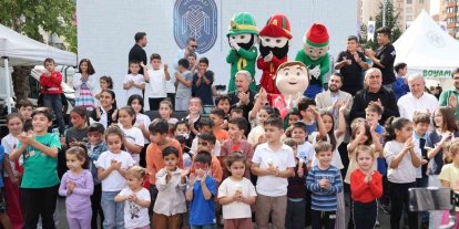 Melikgazi’nin 48 yeni aracı çocuk şenliğiyle tanıtıldı