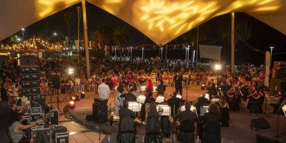 Mersin Kent Orkestrası yeni sanat sezonunu yakamoz eşliğinde açtı