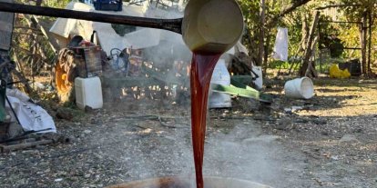 Eskişehir’de geleneksel yöntemlerle pekmez mesaisi
